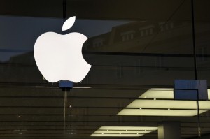 Apple products are gaining popularity in the business world, according to a new survey.